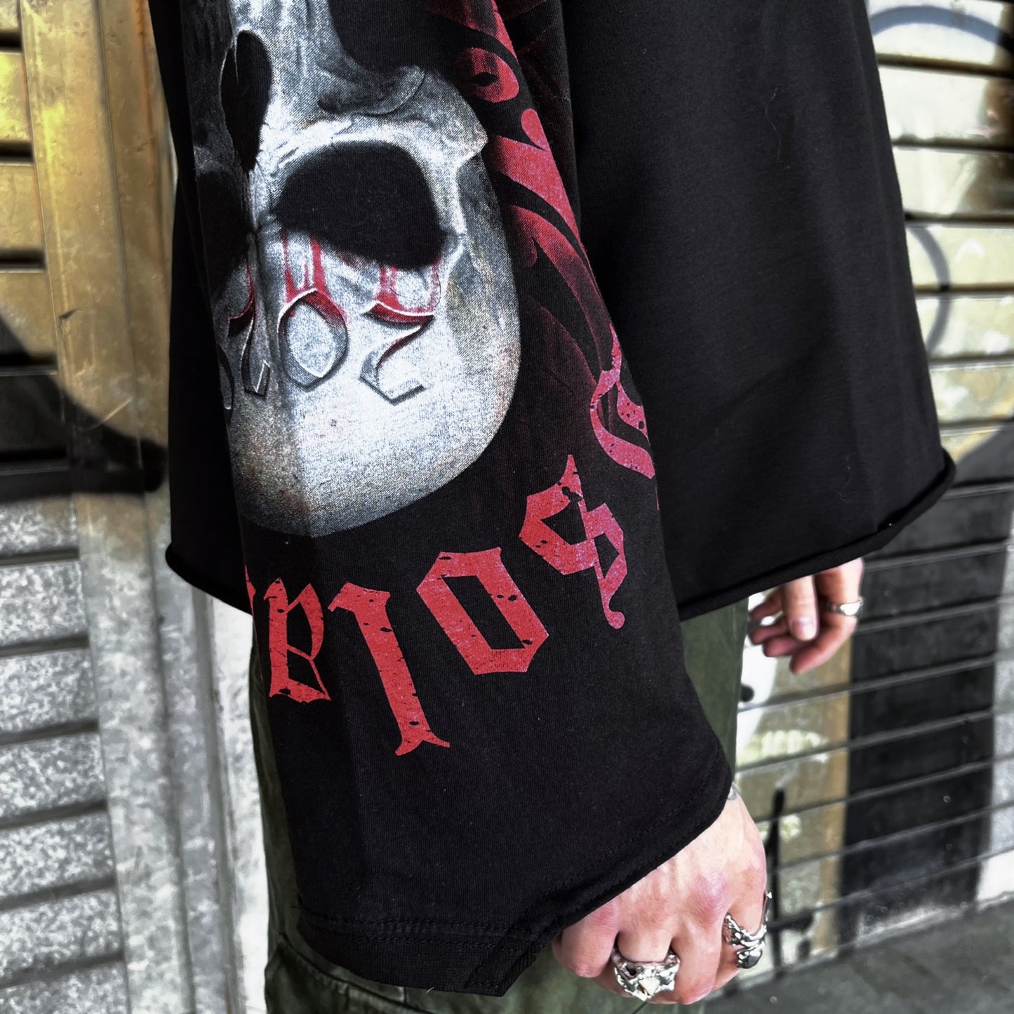 upcycled t-shirt longsleeve