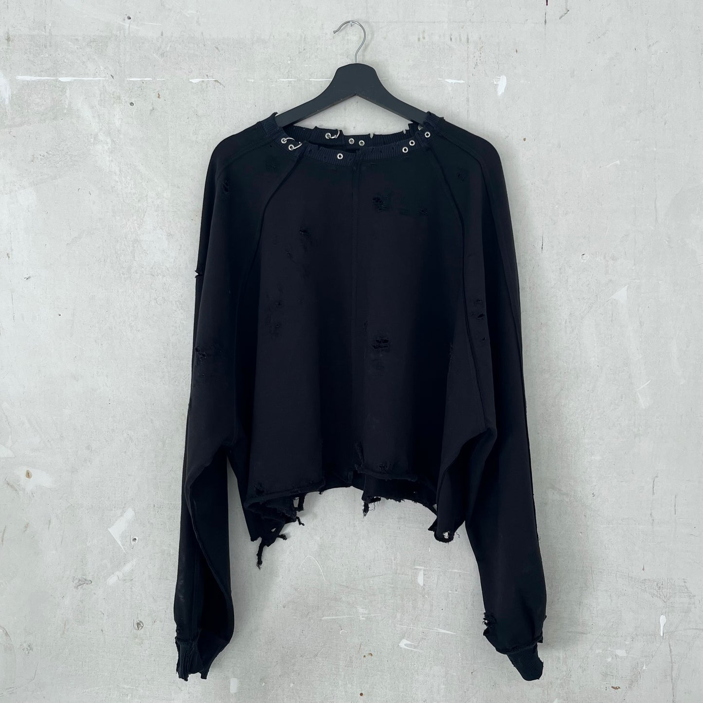 deconstructed longsleeve cropped