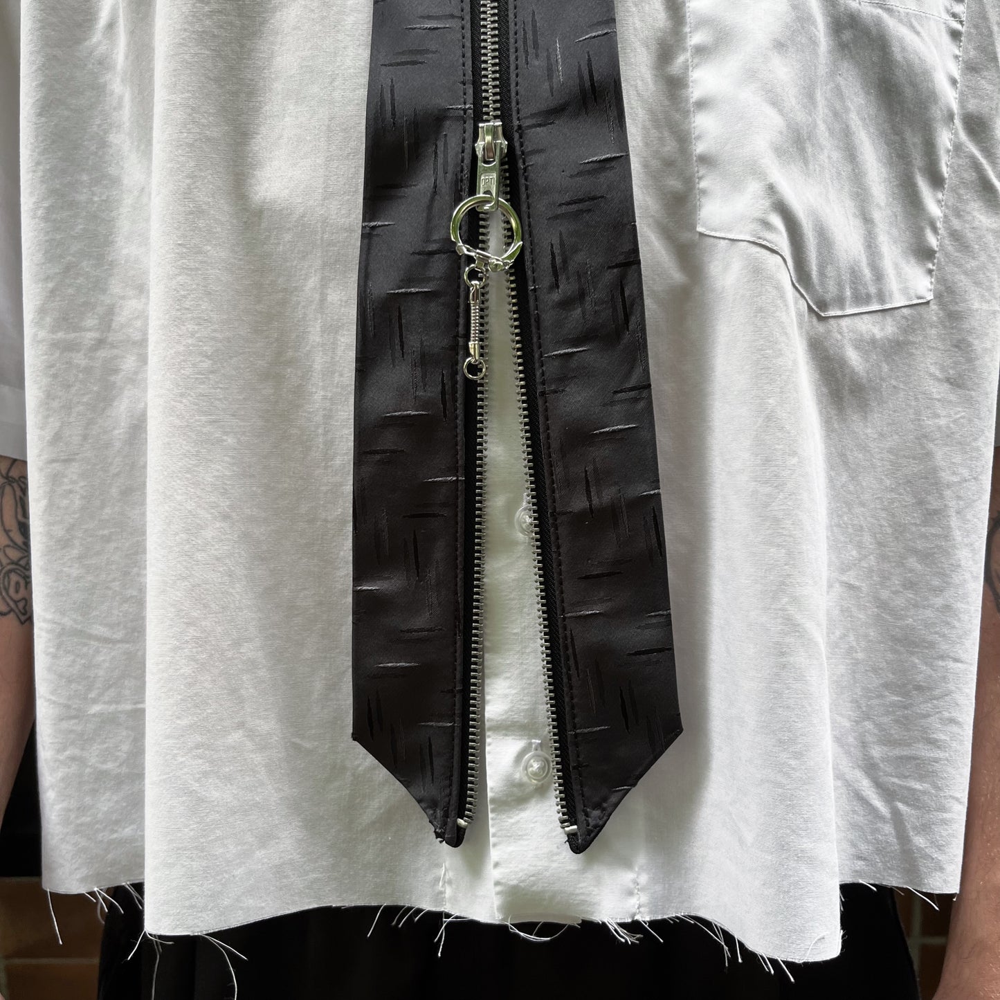 upcycled shirt & tie grey