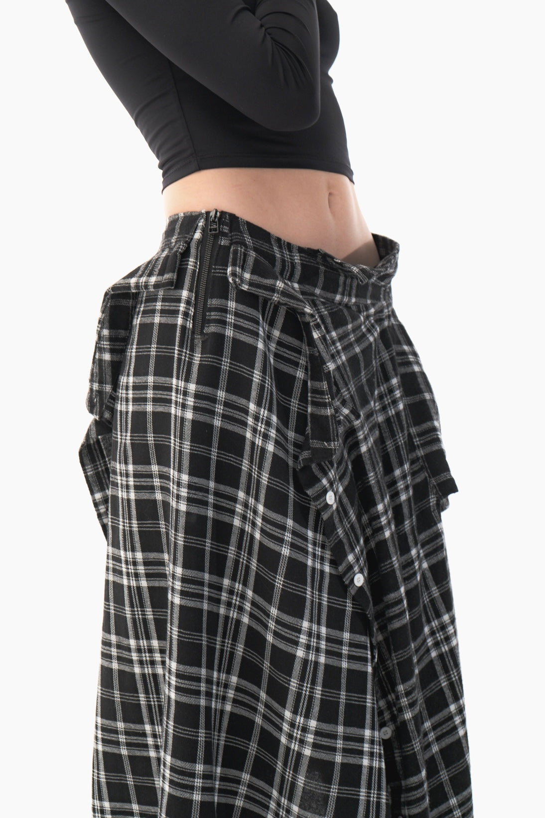 upcycled flanell skirt black white