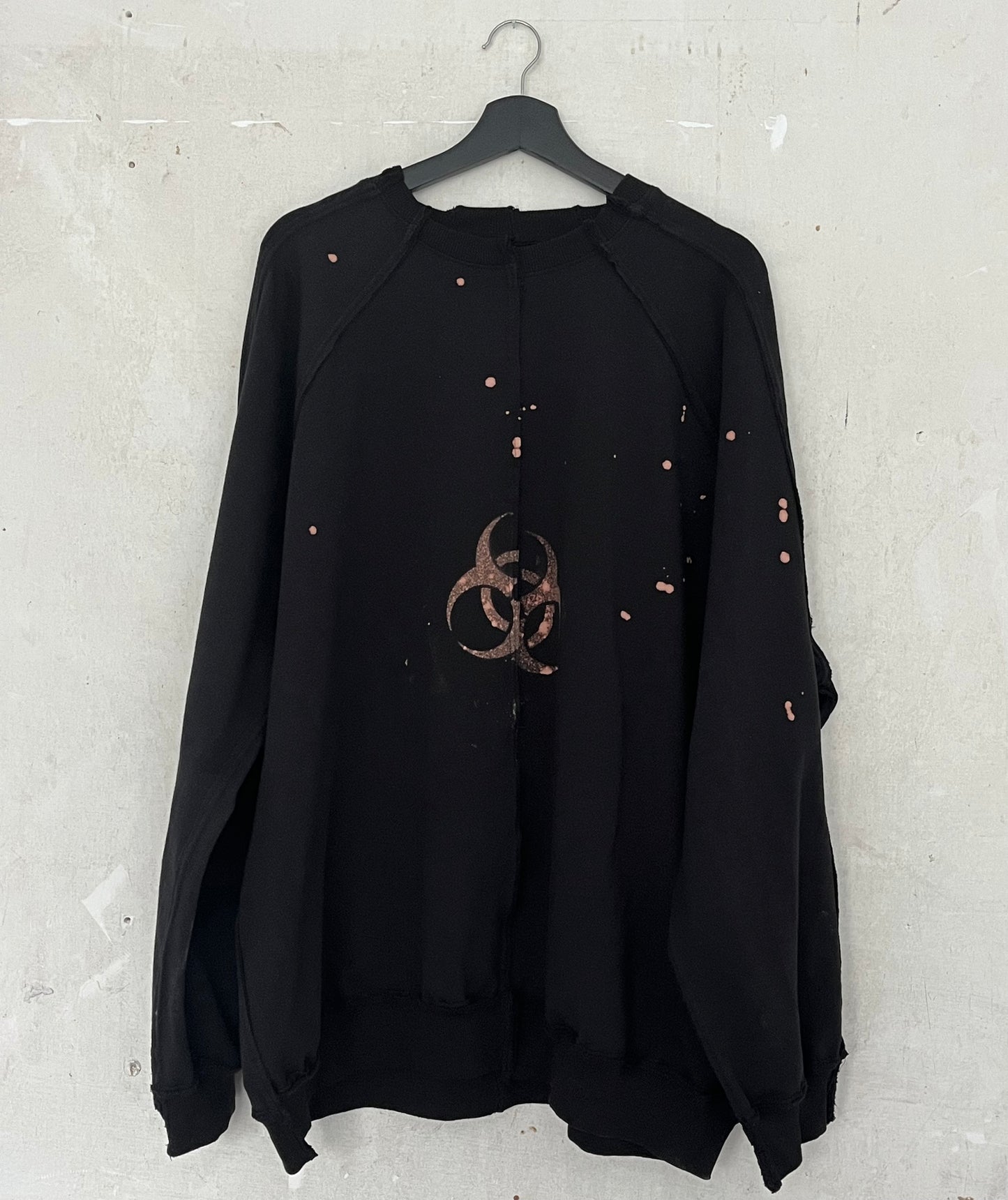 deconstructed longsleeve bleached