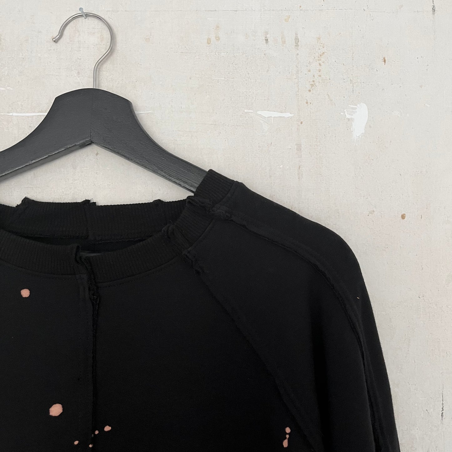 deconstructed longsleeve bleached