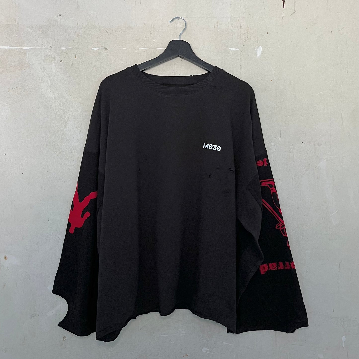 upcycled t-shirt longsleeve